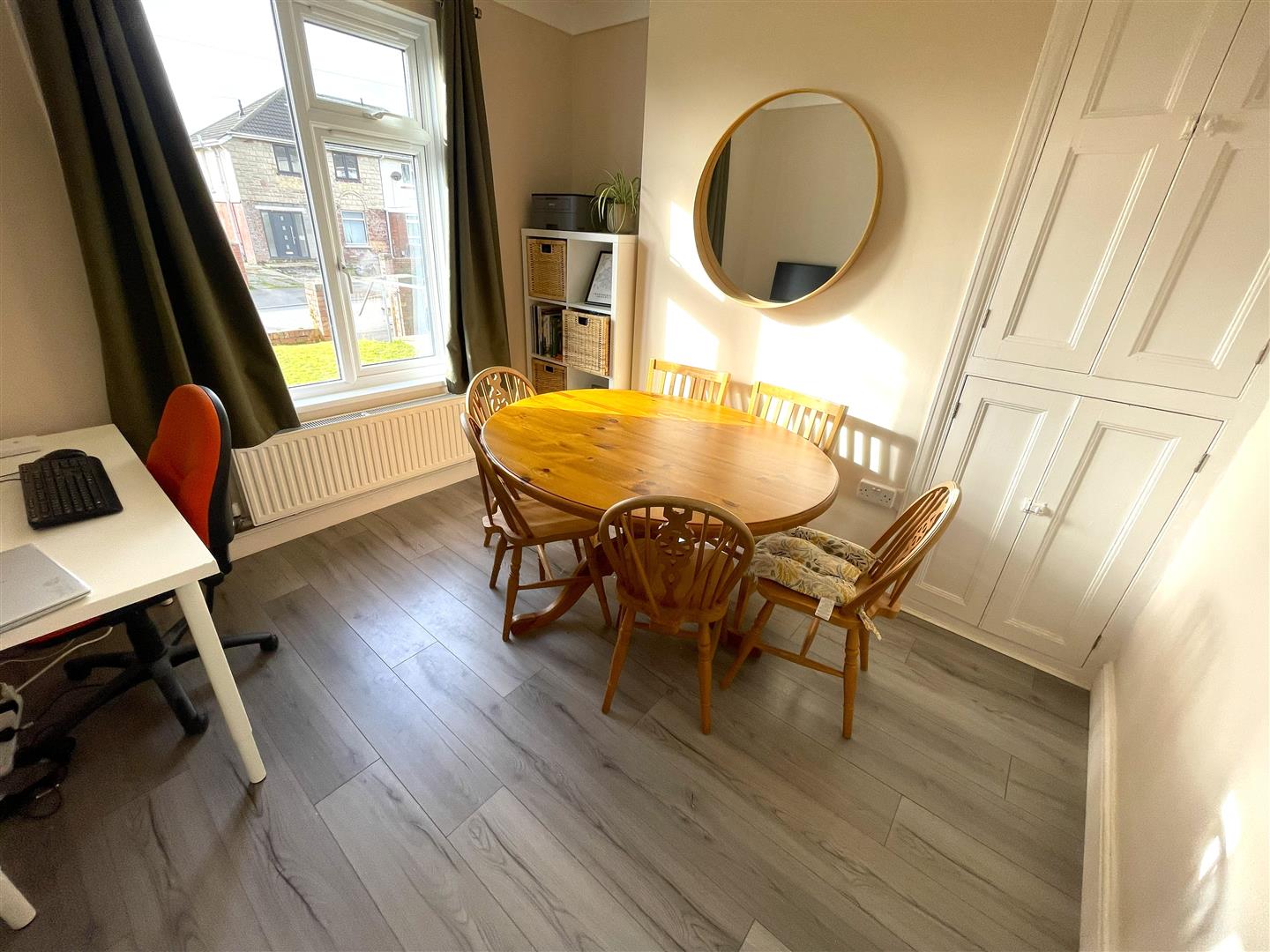 Brynllwchwr Road, Loughor, Swansea, SA4 6SQ